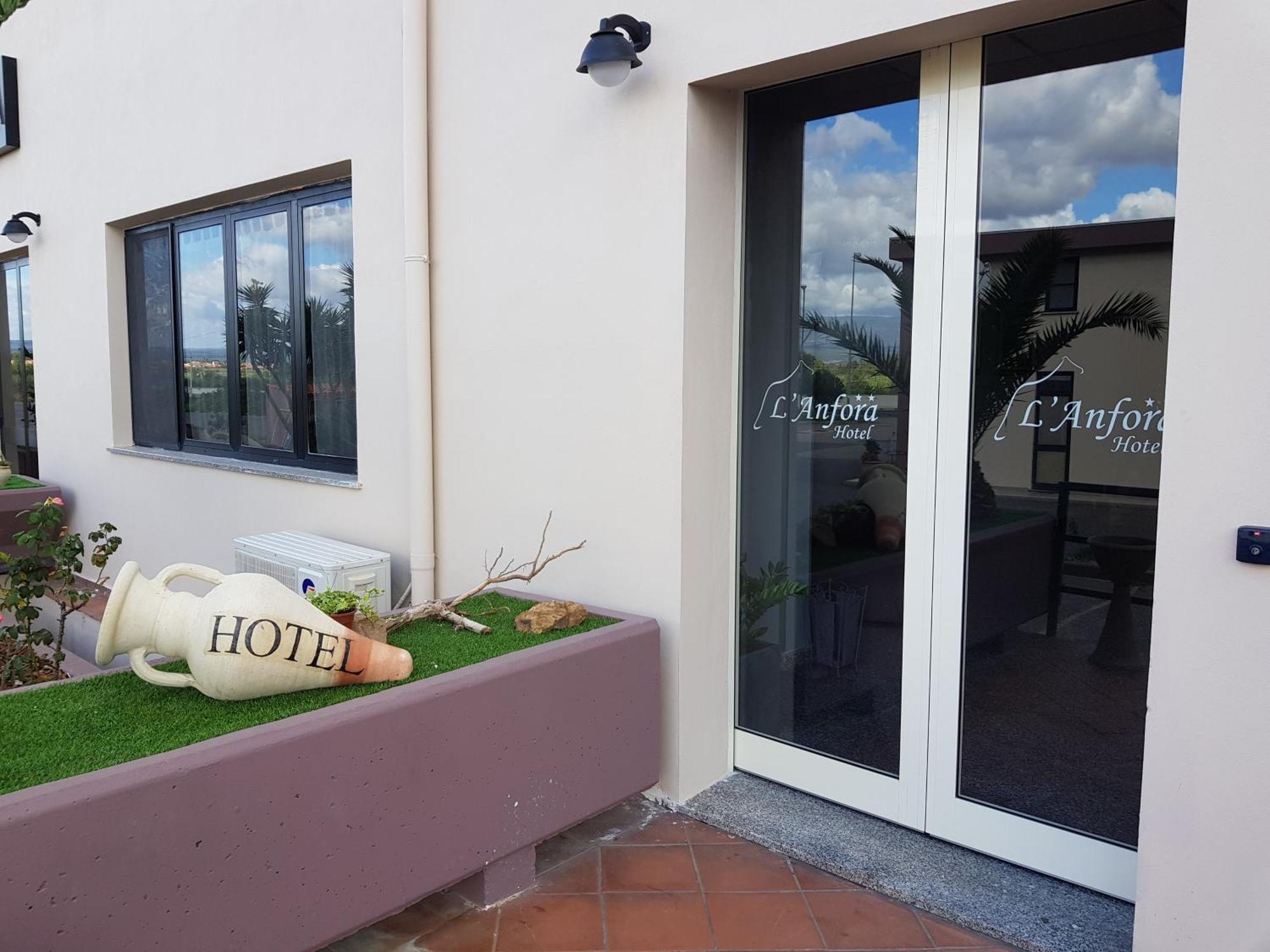 L Anfora Hotel Tramatza ภายนอก รูปภาพ